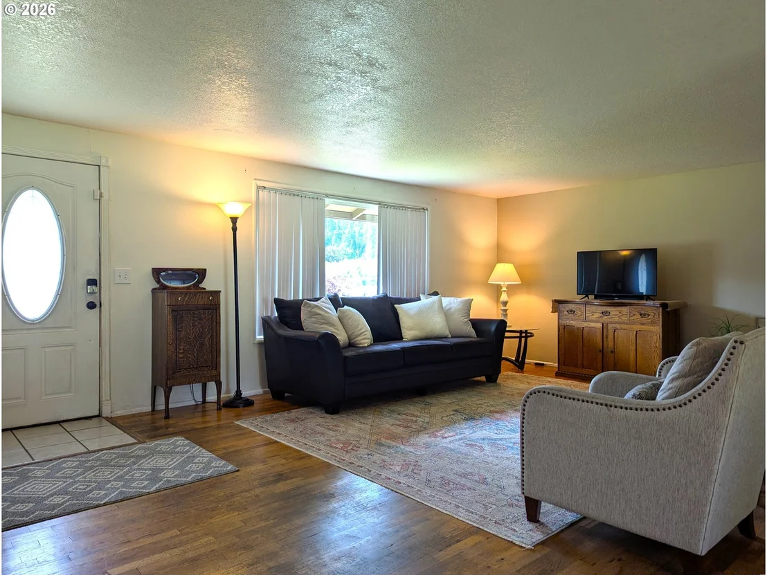 Photo of 76501 PORTAL DR