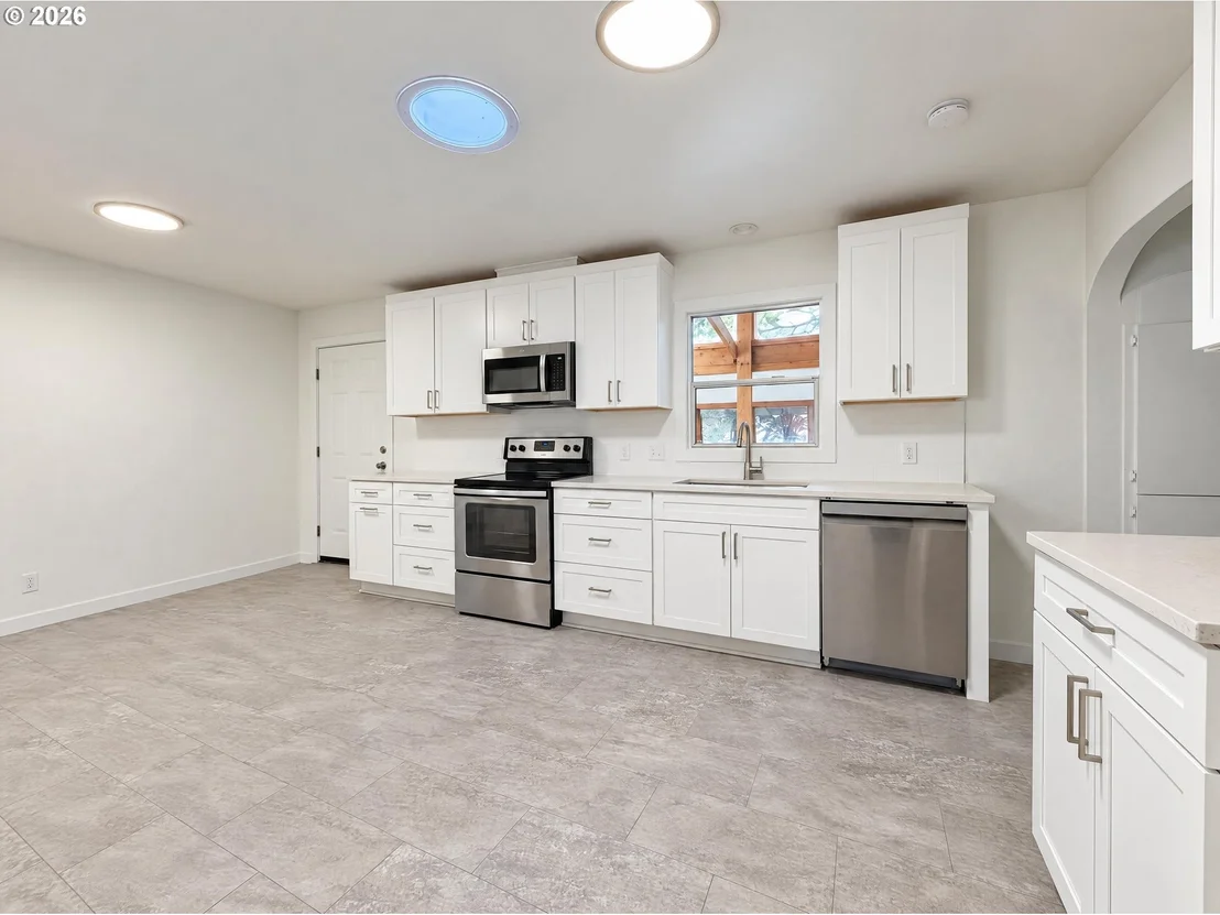 Photo of 1341 N CLARK ST