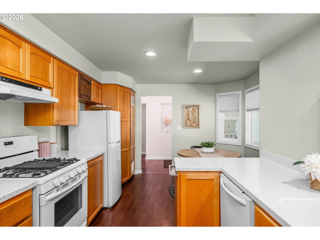 Photo of 243 DARTMOOR DR