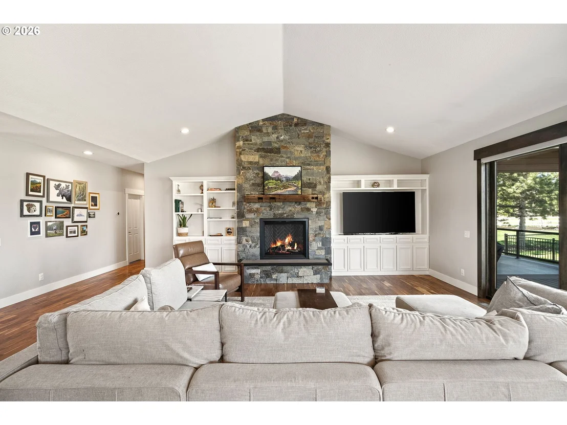 Photo of 61885 WARD RD
