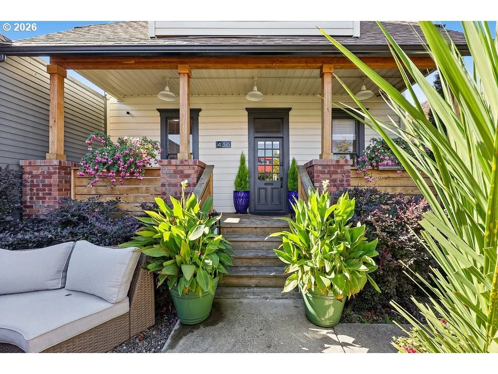 Photo of 436 LINCOLN ST