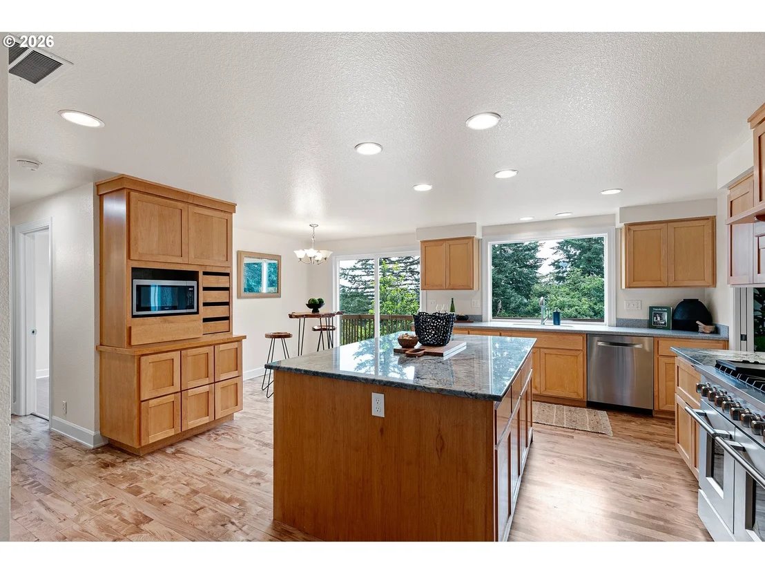 Photo of 3335 BENTLEY AVE