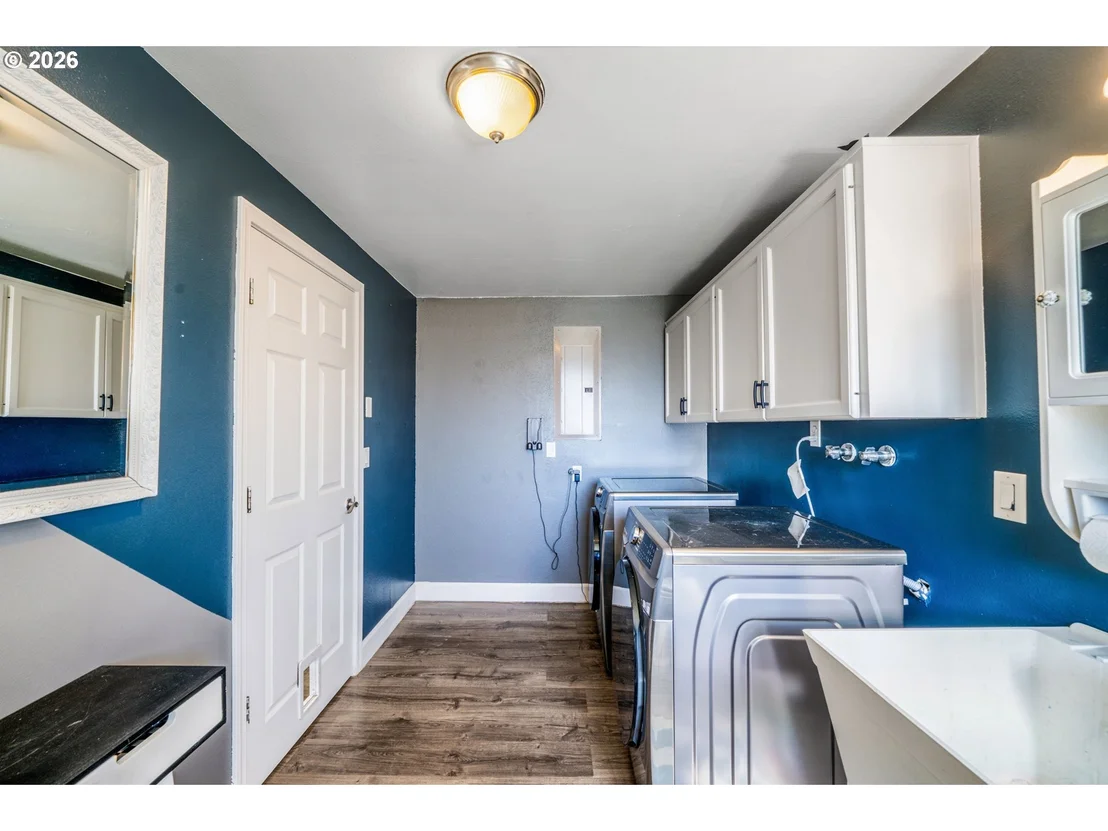 Photo of 276 KNIGHT AVE