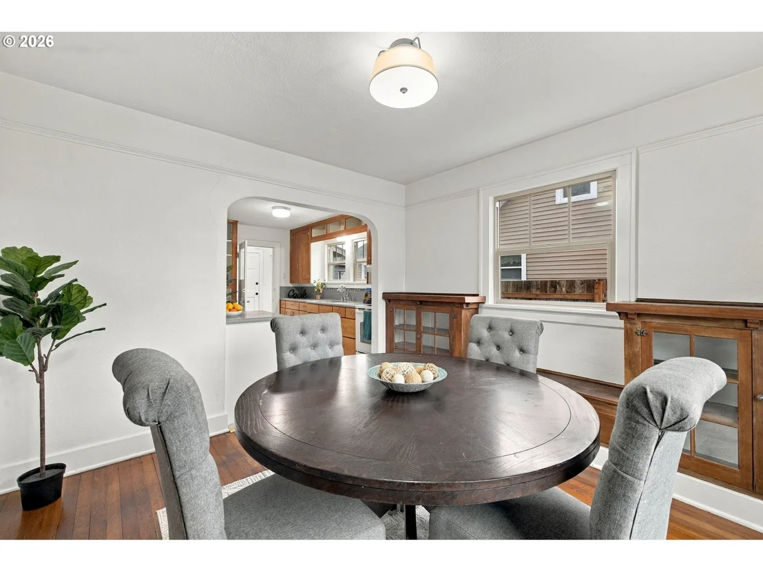 Photo of 352 W M ST