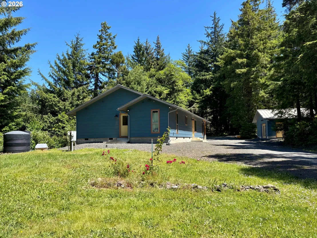 Photo of 45721 HIGHWAY 101