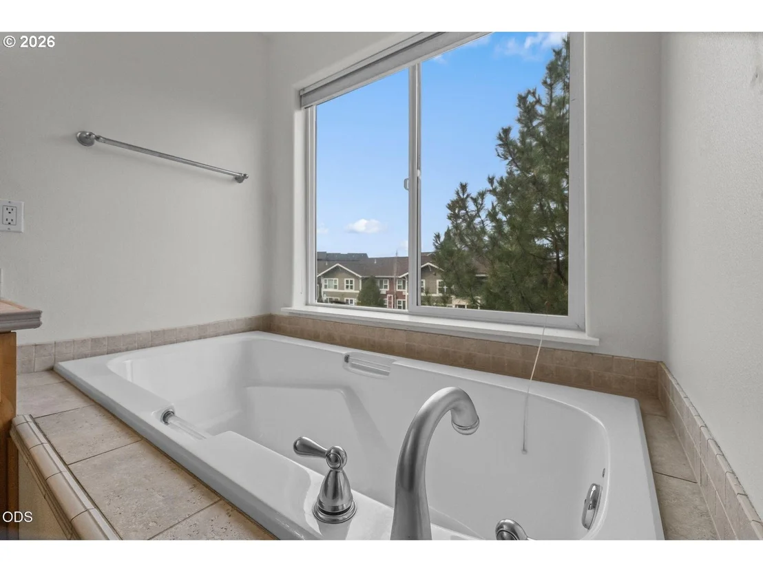 Photo of 2840 NE SEDALIA LOOP
