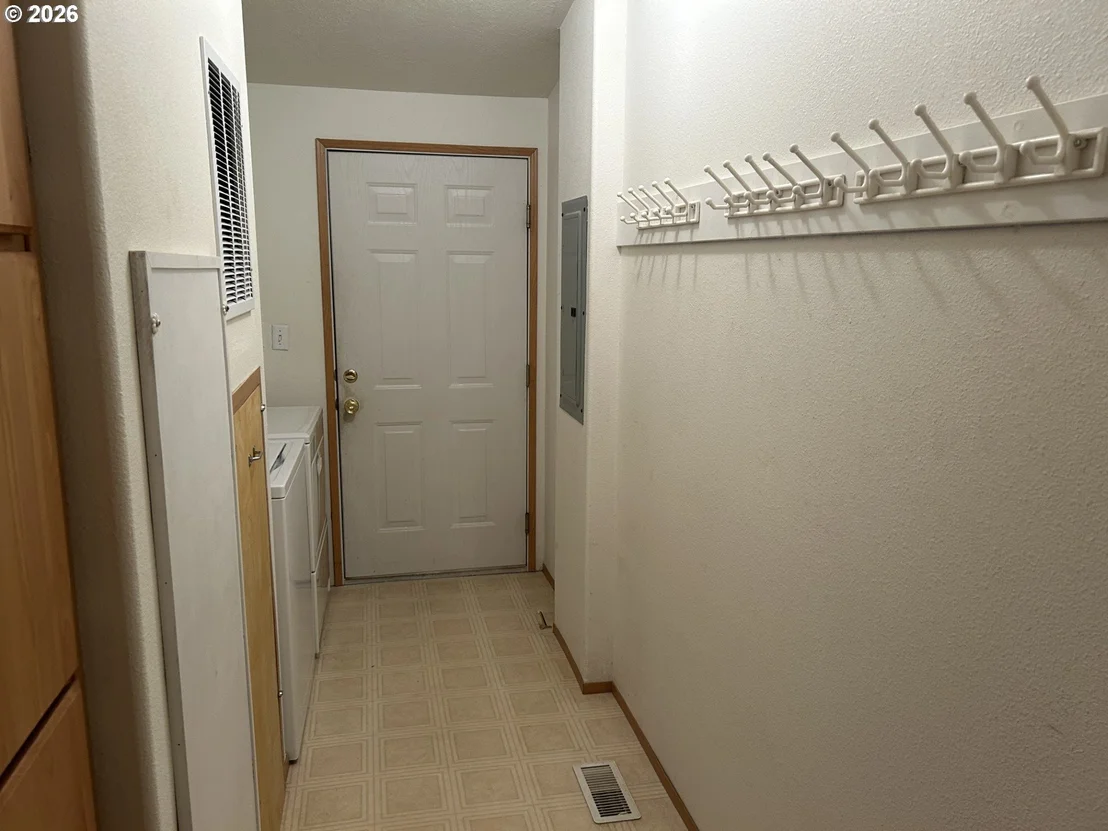 Photo of 63439 JEROME RD