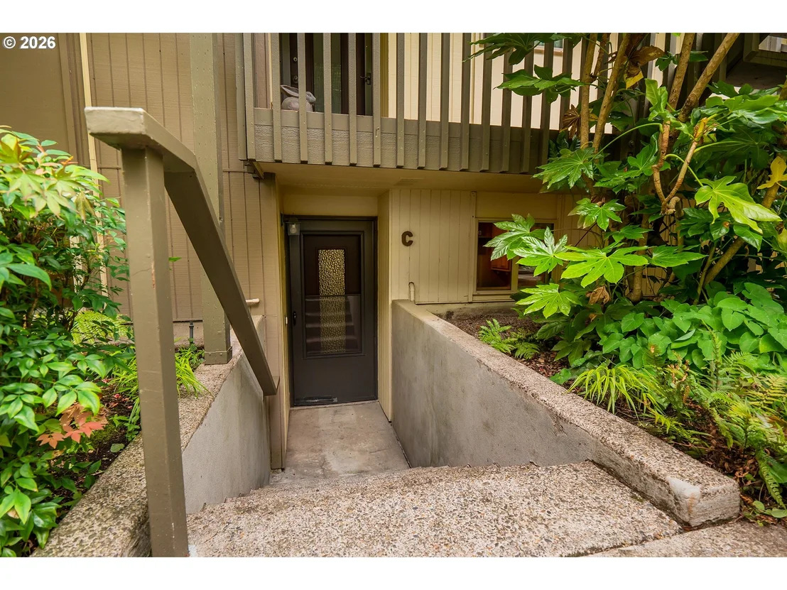 Photo of Unit C at 4047 DONALD ST