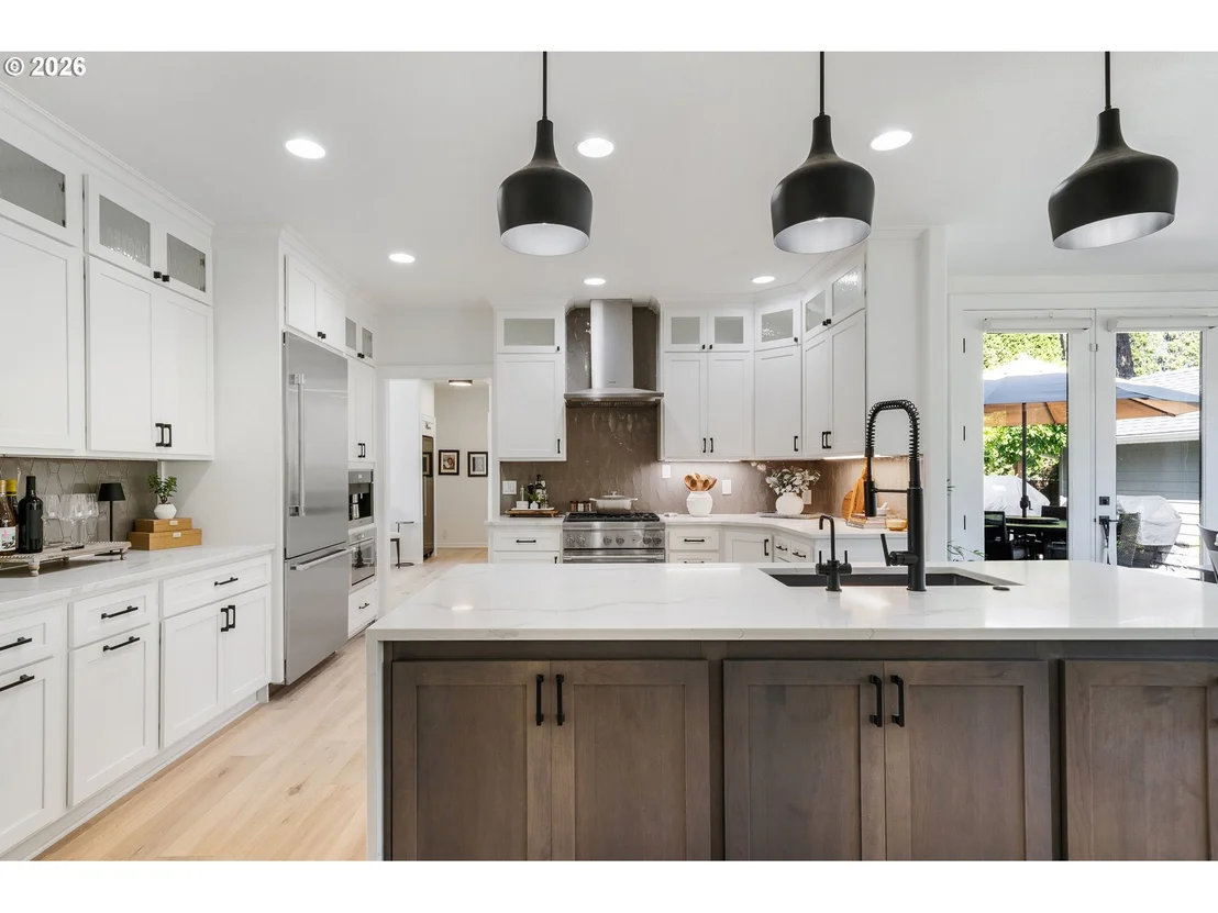 Photo of 673 SHORELINE WAY