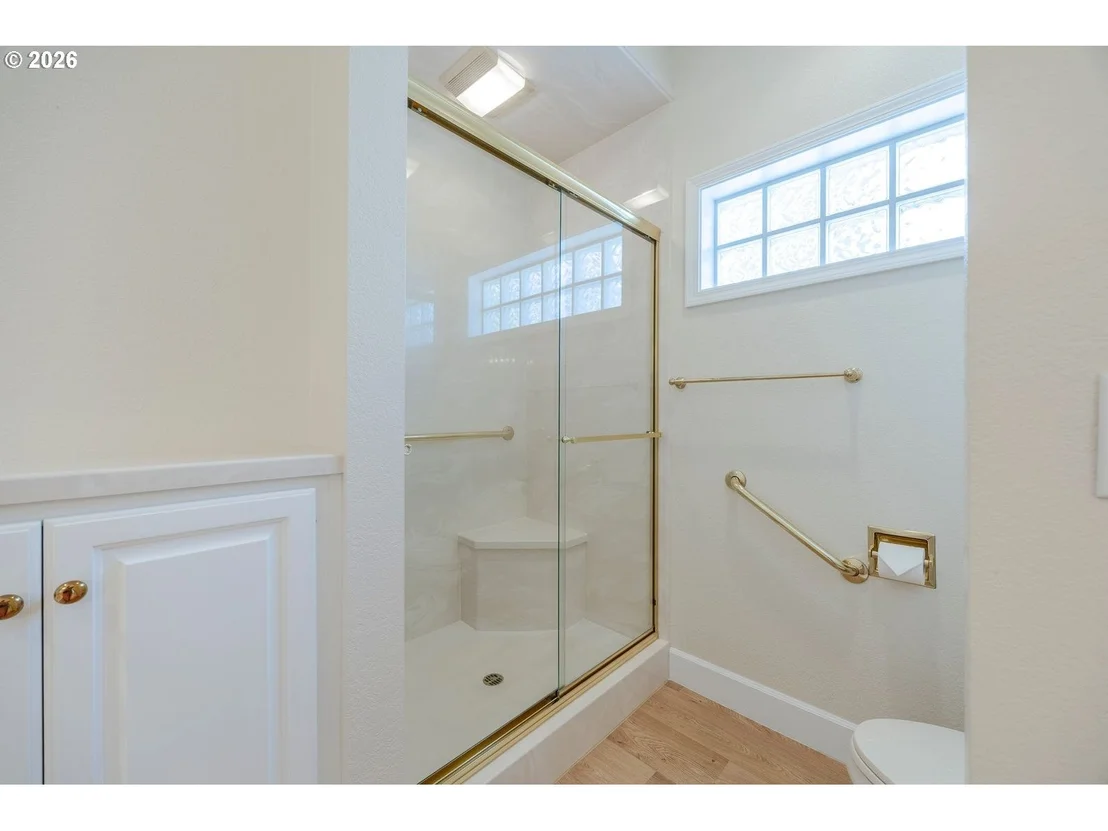 Photo of 3279 Lakemont DR