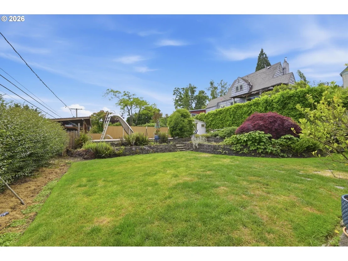 Photo of 28 W 22nd AVE