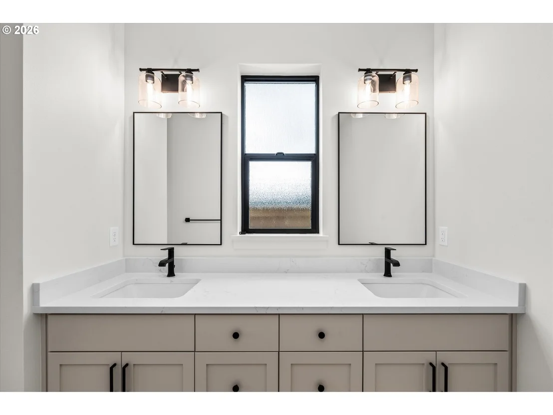 Photo of 114 CHURCHVIEW DR