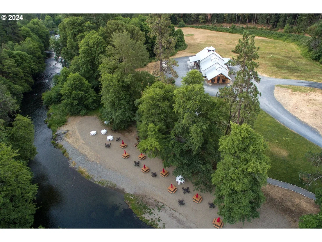 Photo of 11777 Highway 238