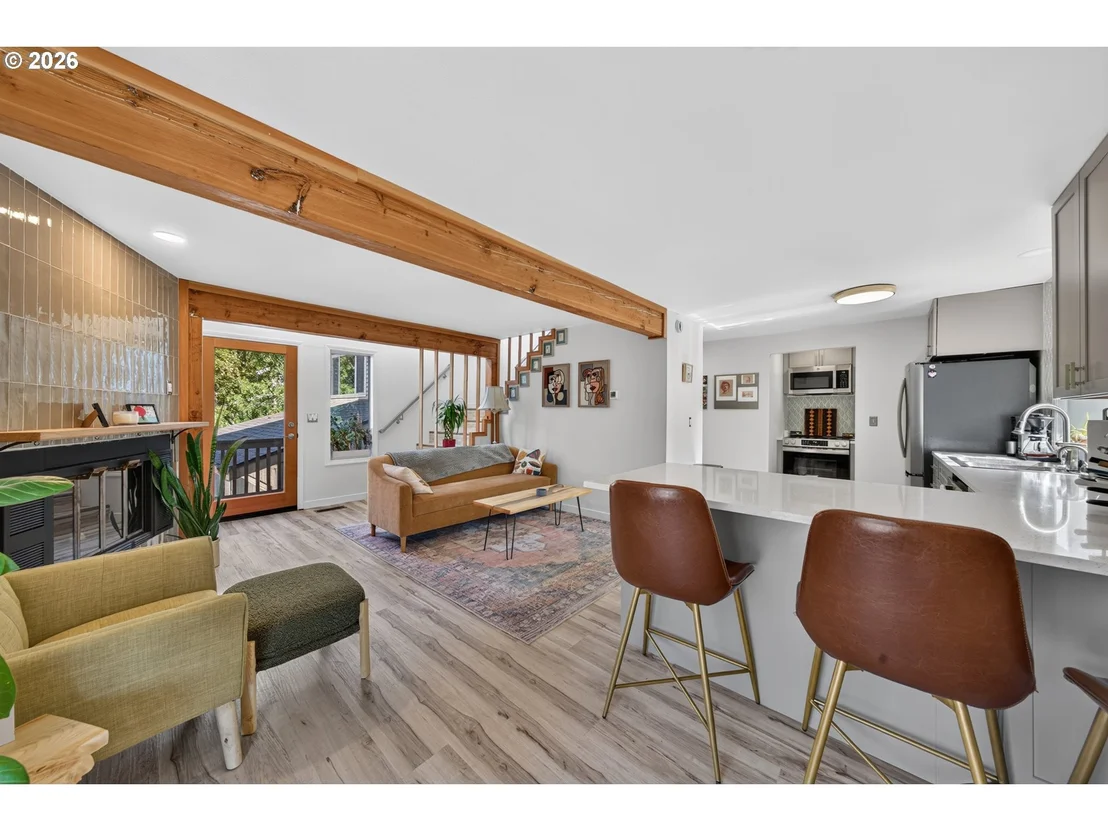 Photo of 207 W 52ND AVE