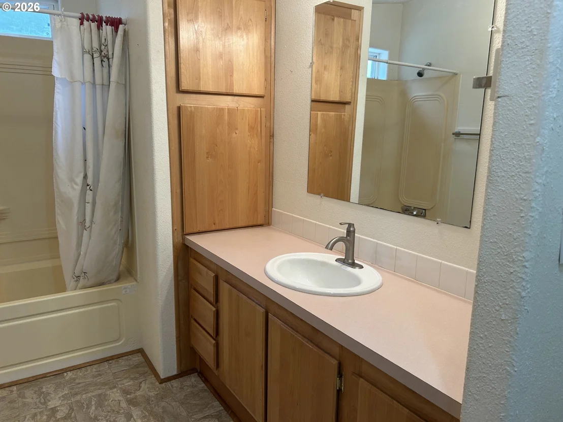 Photo of 63439 JEROME RD