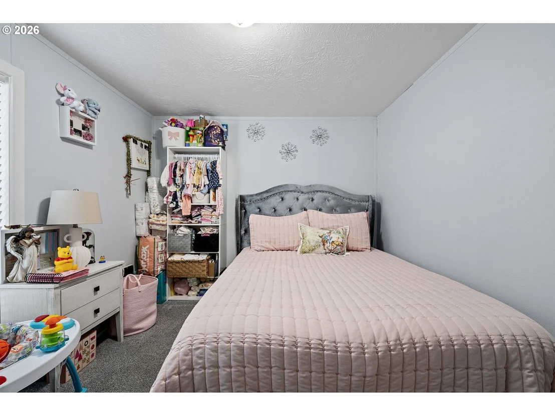 Photo of 518 SCOTTS GLEN DR