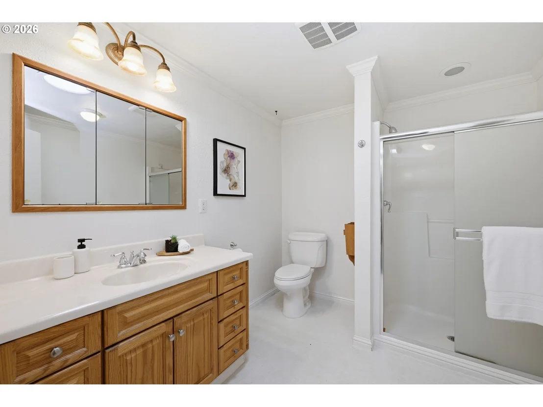 Photo of 394 CHERRY DR
