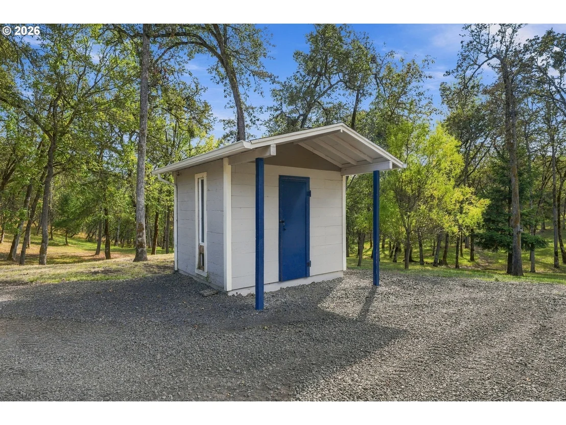 Photo of 711 SABLE DR
