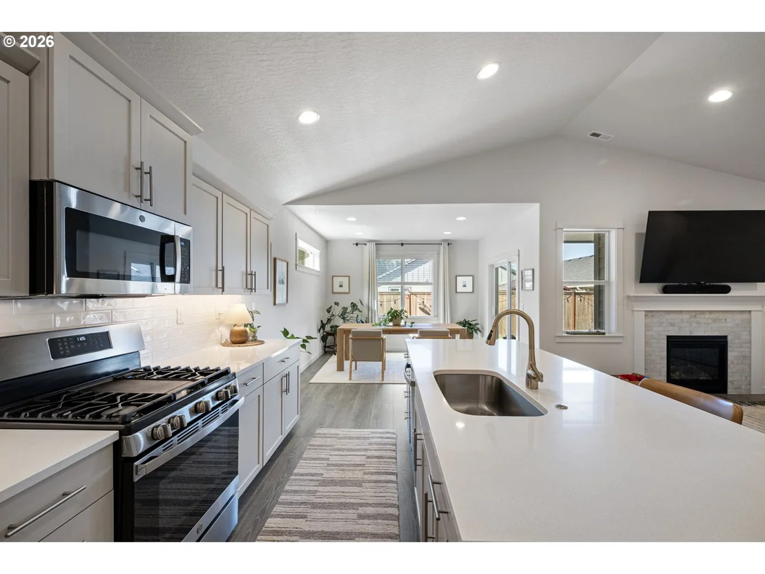Photo of 763 S 53RD PL