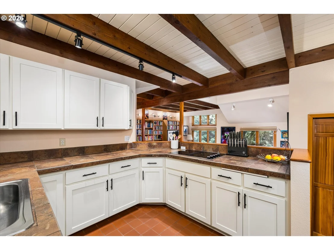 Photo of 2310 DOUGLAS DR
