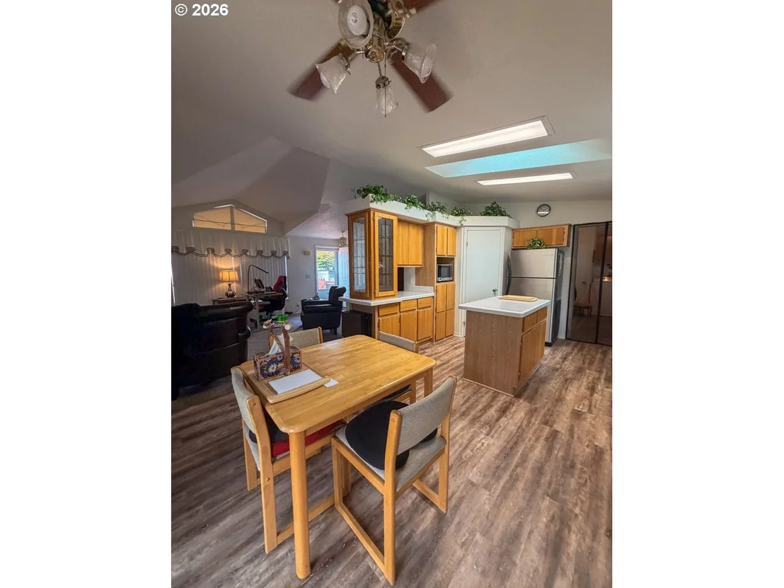 Photo of 600 TIARA ST