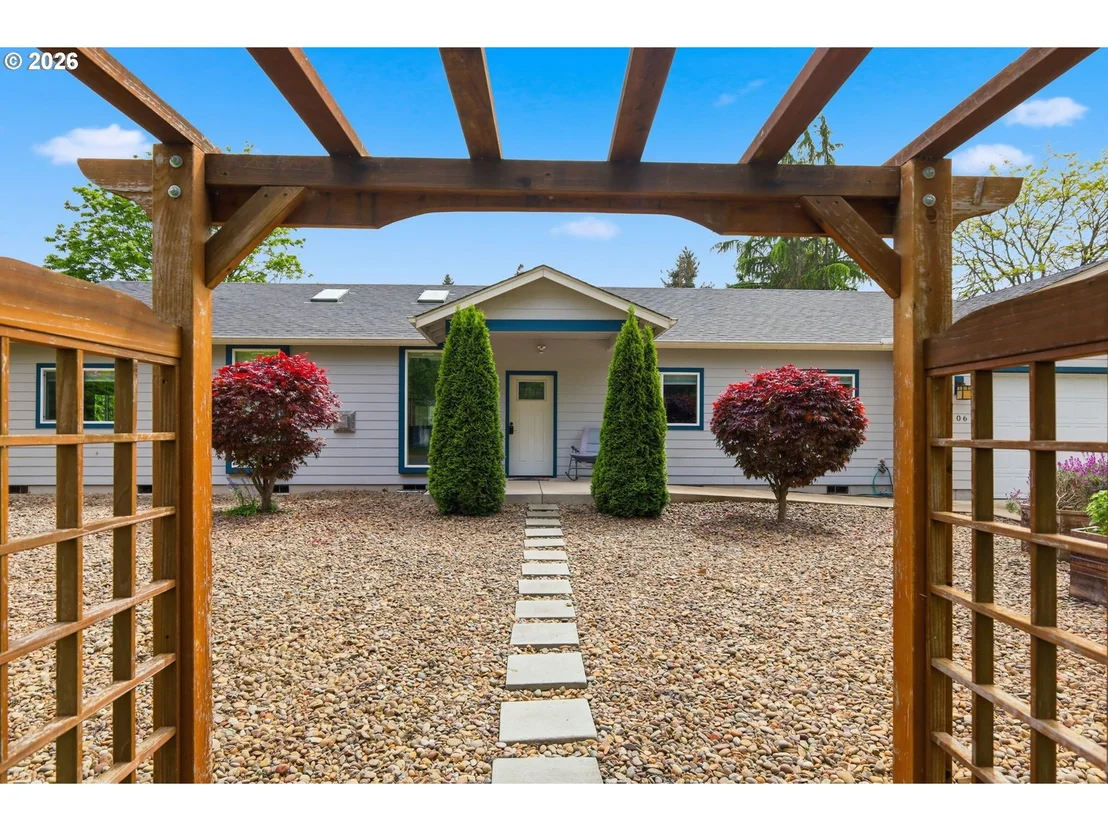 Photo of 106 HANSEN LN