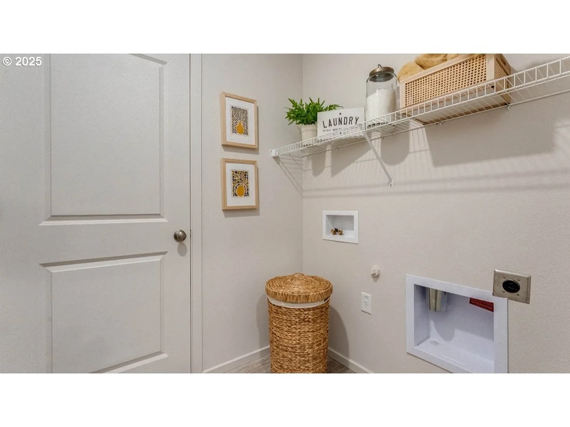 Photo of 4971 Elvis AVE NE
