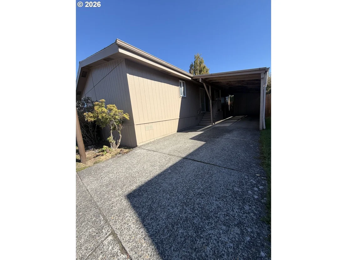 Photo of Unit 89 at 1949 SE Palmquist RD