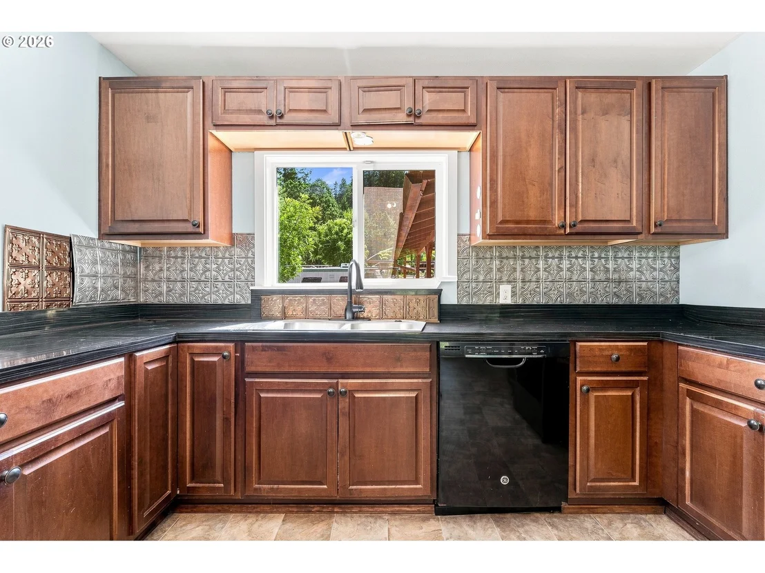 Photo of 38497 WENDLING RD