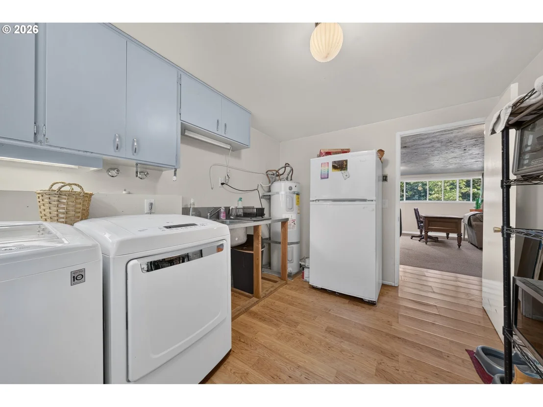 Photo of 390 HUNINGTON AVE