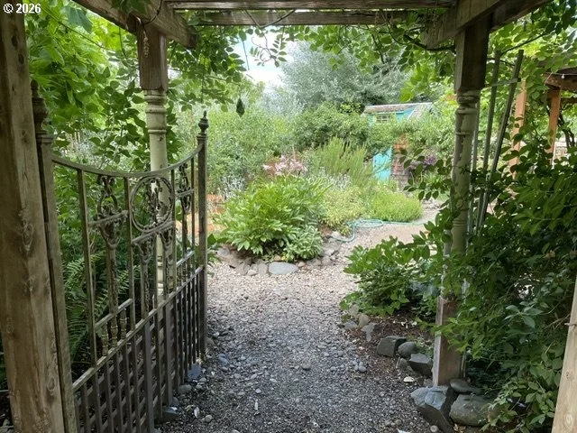 Photo of 961 TIARA ST