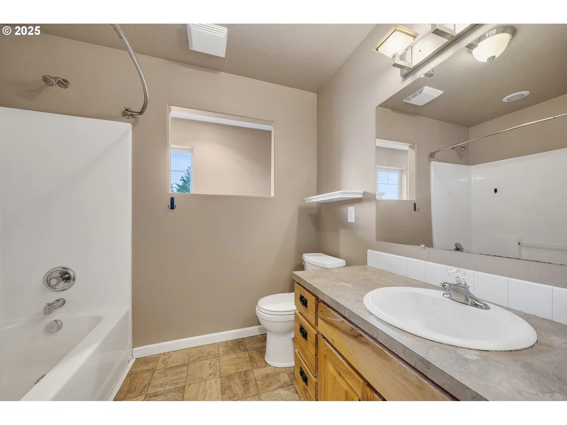 Photo of 3355 HUBERT RD