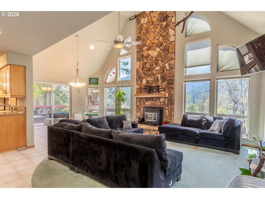 Photo of 1265 EVERGREEN RIDGE RD