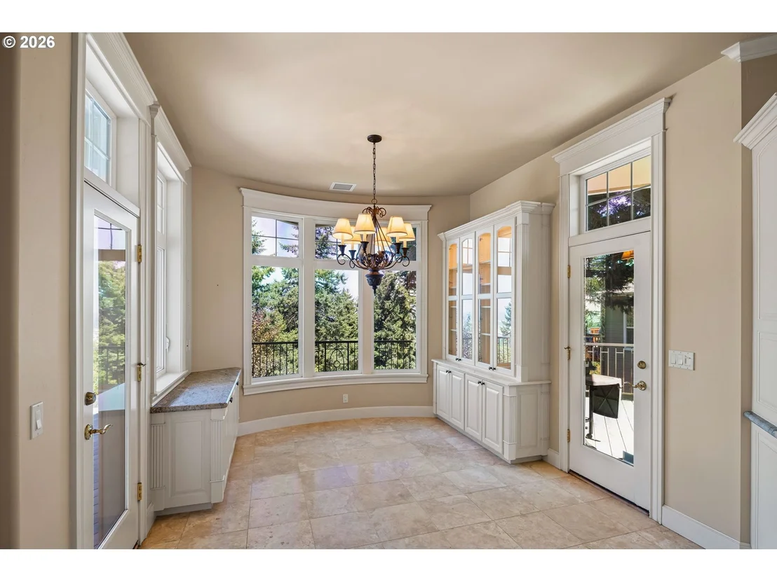 Photo of 2663 RIDGEMONT DR