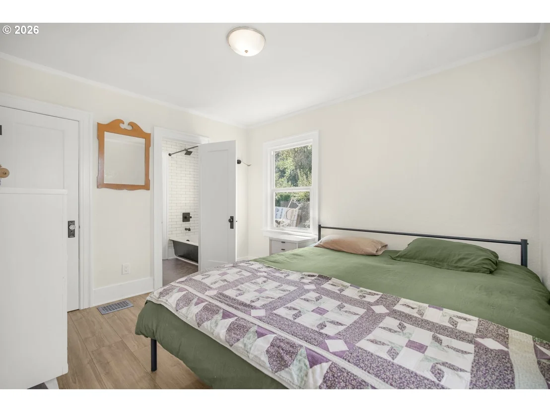 Photo of 122 ROCK ST
