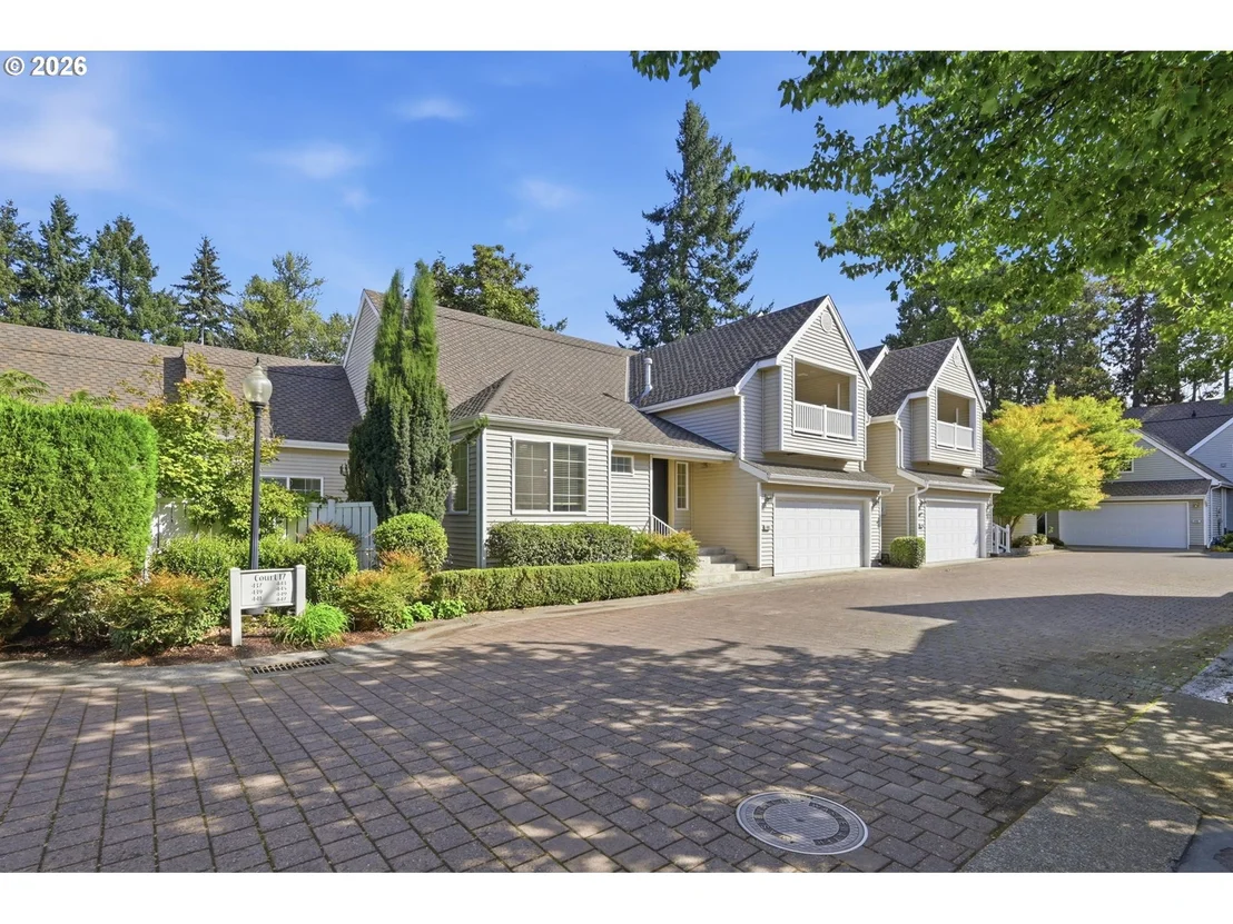Photo of 441 COVEY LN