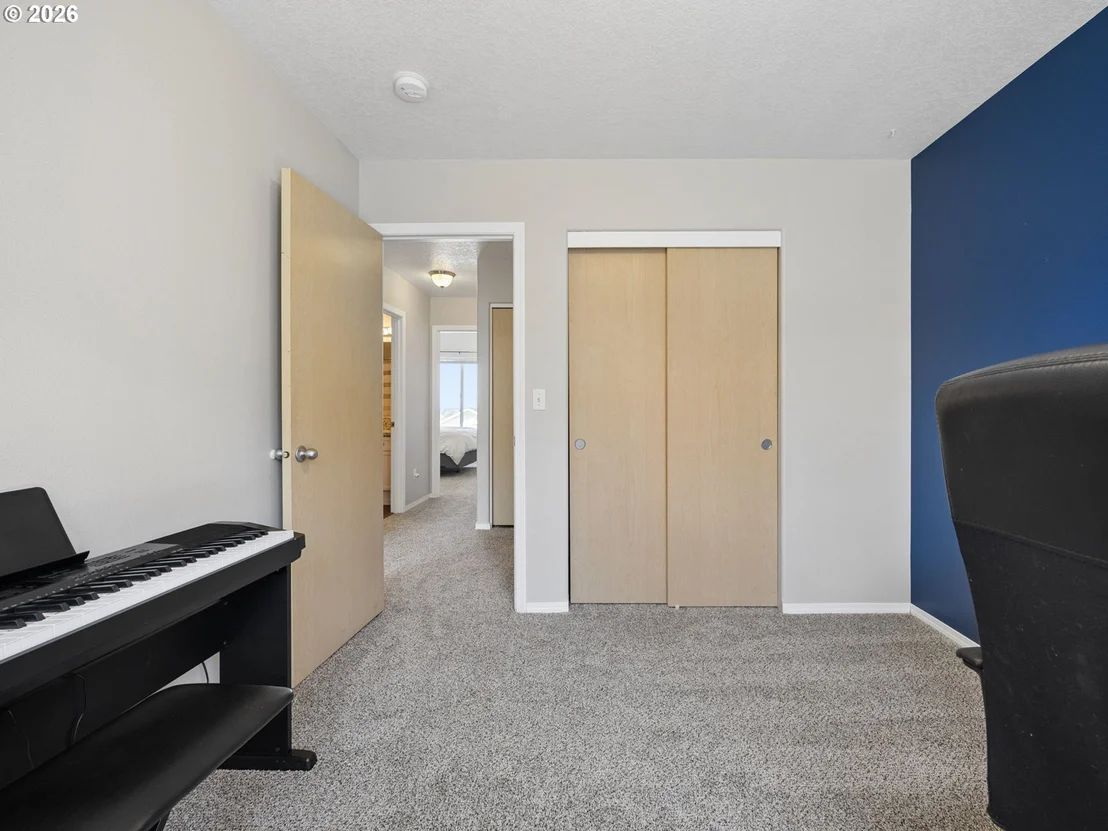 Photo of 1384 SW 22ND TER