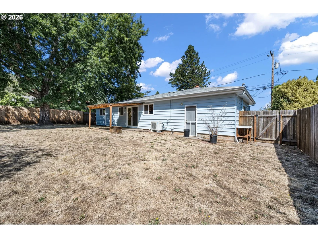 Photo of 130 E 31ST AVE