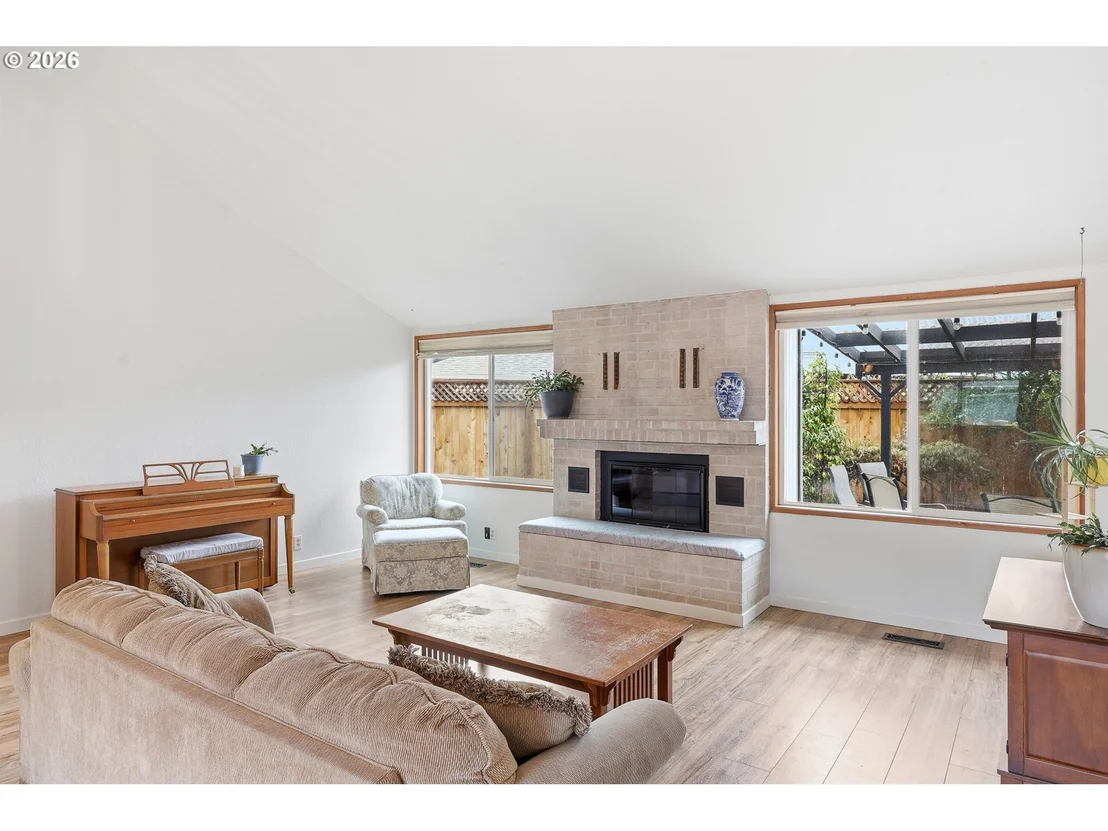 Photo of 460 TIMOTHY ST