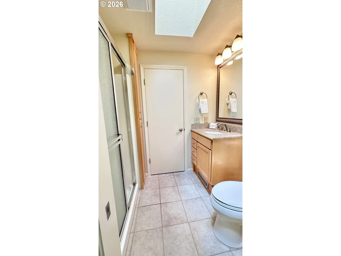 Photo of 1364 VICTORIAN WAY