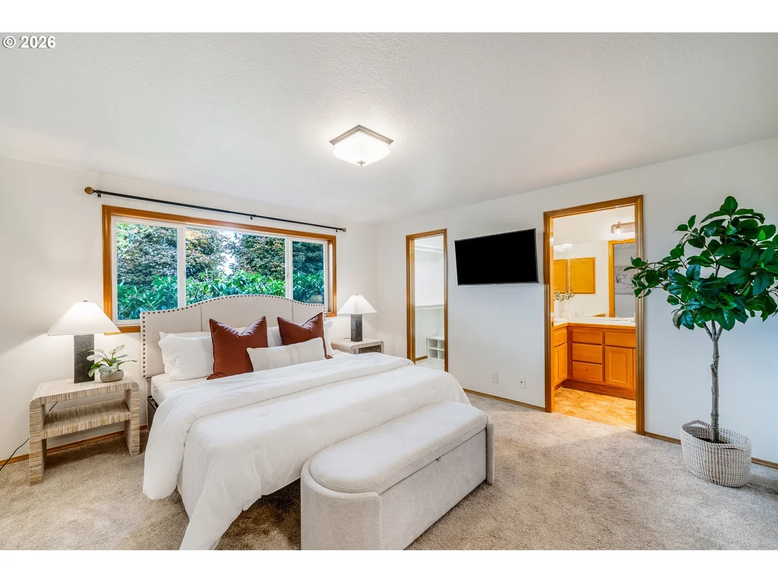 Photo of 529 SWEETWATER LN