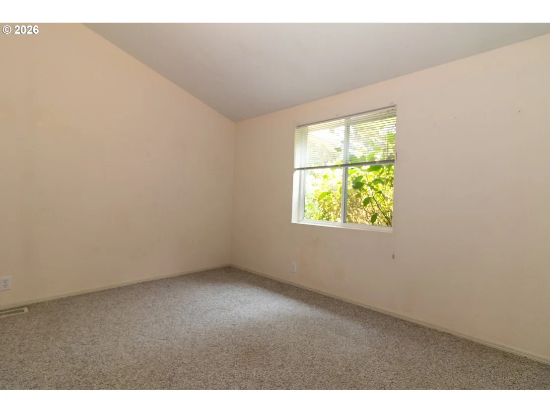 Photo of 4792 RHODODENDRON LOOP