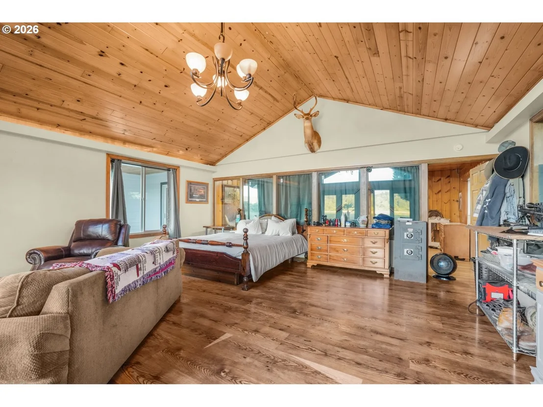 Photo of 27424 SE EAGLE CREEK RD