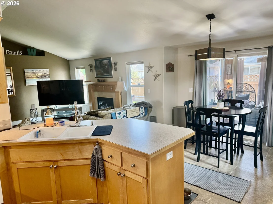 Photo of 5976 FIRESTONE DR