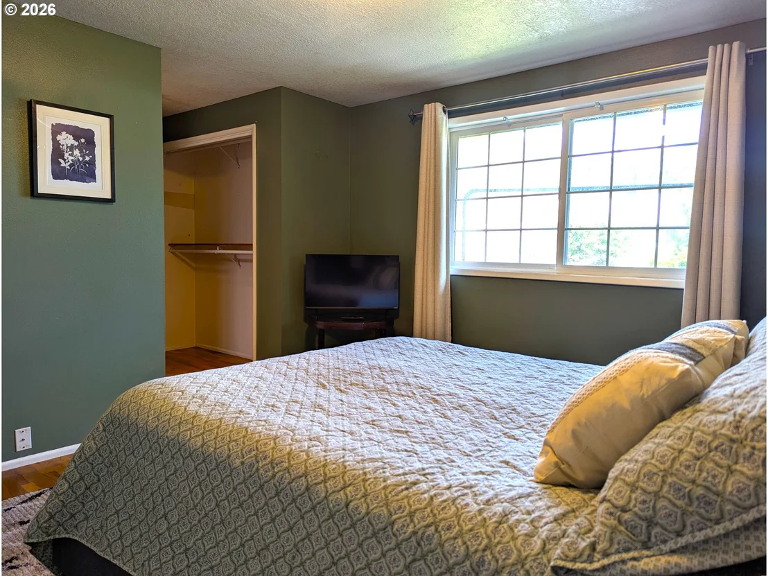 Photo of 76501 PORTAL DR
