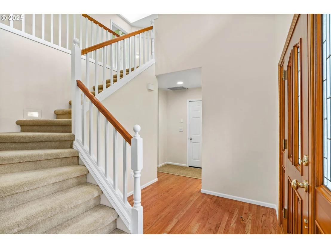 Photo of 54 SILVER OAK DR