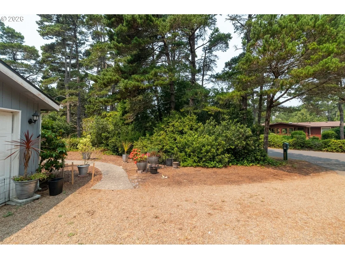 Photo of 4792 RHODODENDRON LOOP