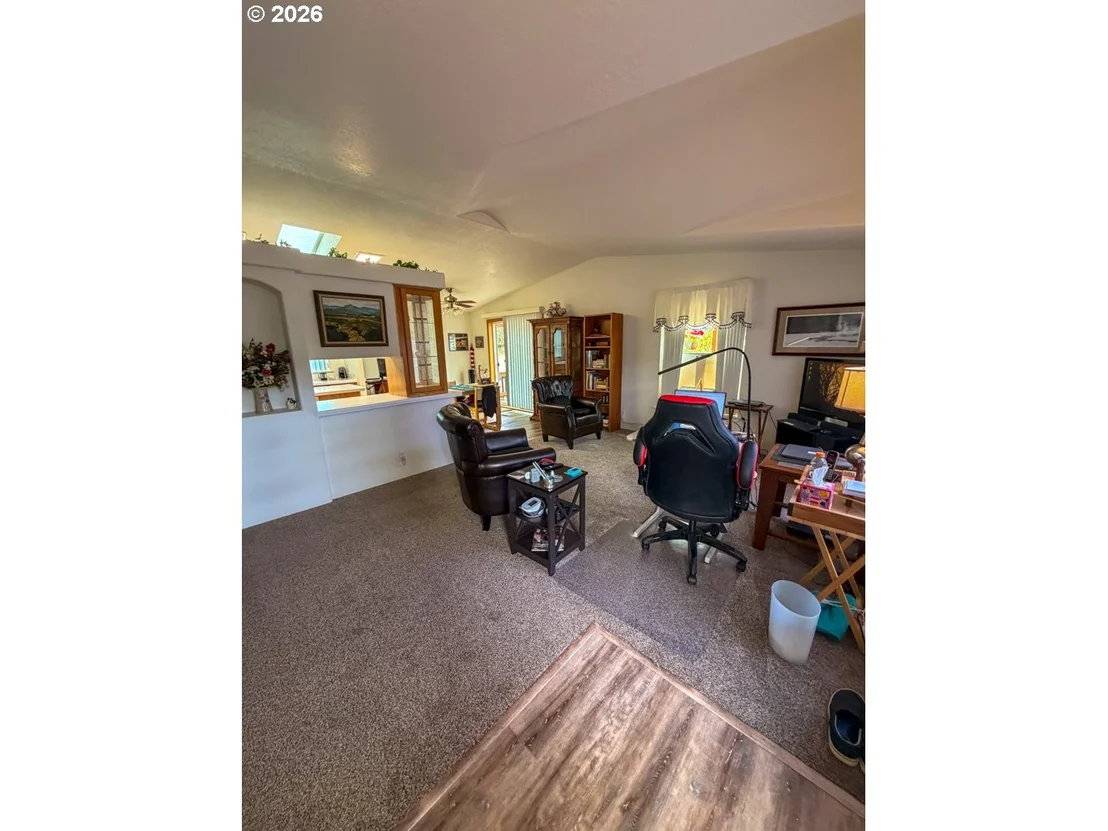 Photo of 600 TIARA ST