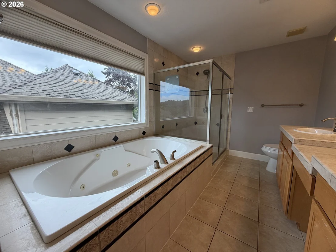 Photo of 14210 SE ROLLING MEADOWS DR