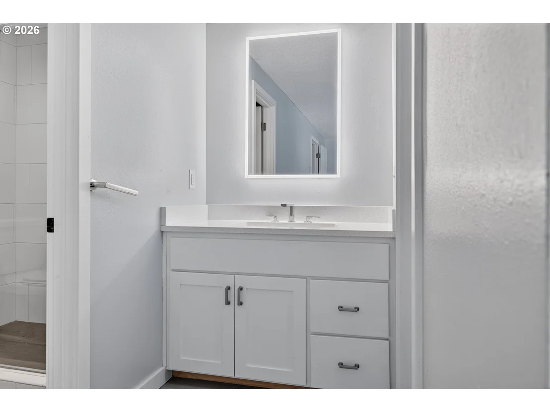 Photo of 20 BRAE BURN DR